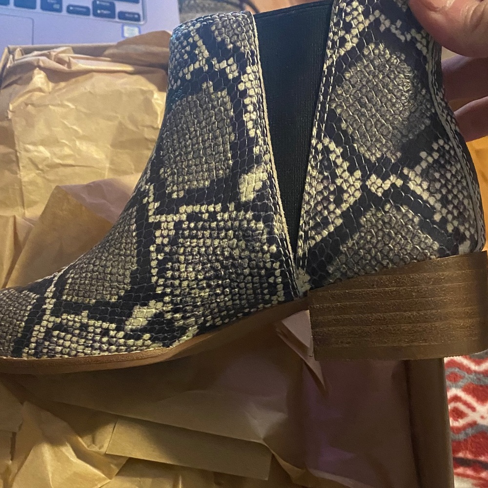 Madewell ankle snake print boots - Picture 3 of 7
